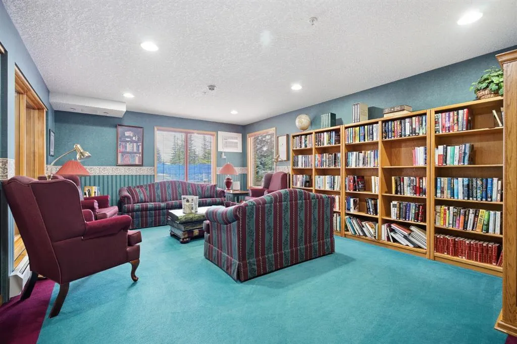 7239 Sierra Morena Boulevard SW #306
