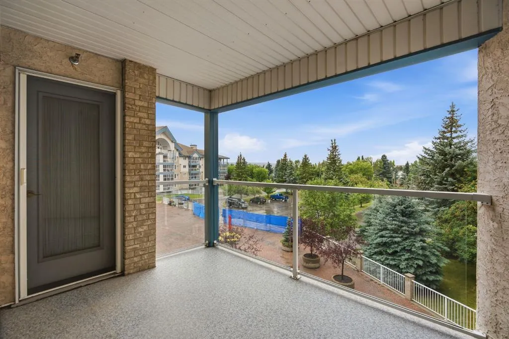 7239 Sierra Morena Boulevard SW #306