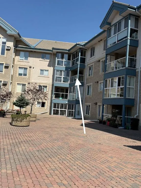 7239 Sierra Morena Boulevard SW #306