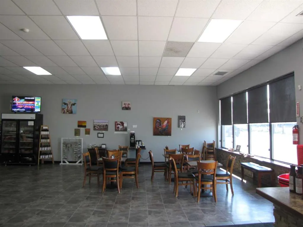 4804 50 Street #100 & 102C