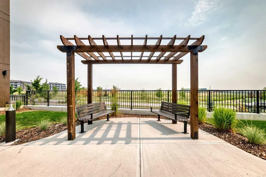 200 Seton Circle SE #6106