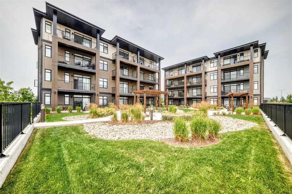 200 Seton Circle SE #6106