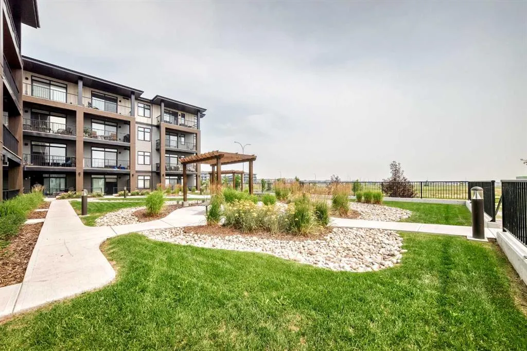 200 Seton Circle SE #6106