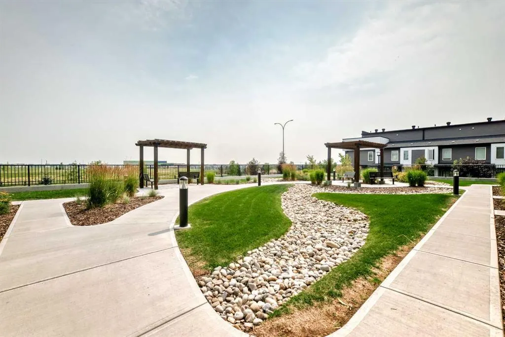 200 Seton Circle SE #6106
