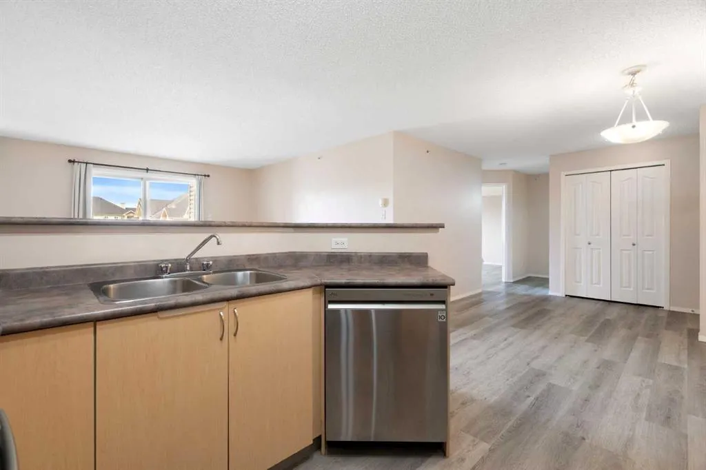 2371 Eversyde Avenue SW #2320