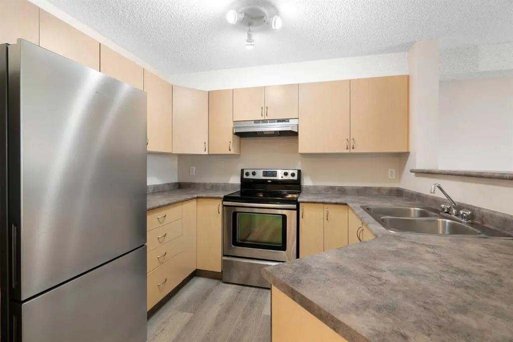 2371 Eversyde Avenue SW #2320