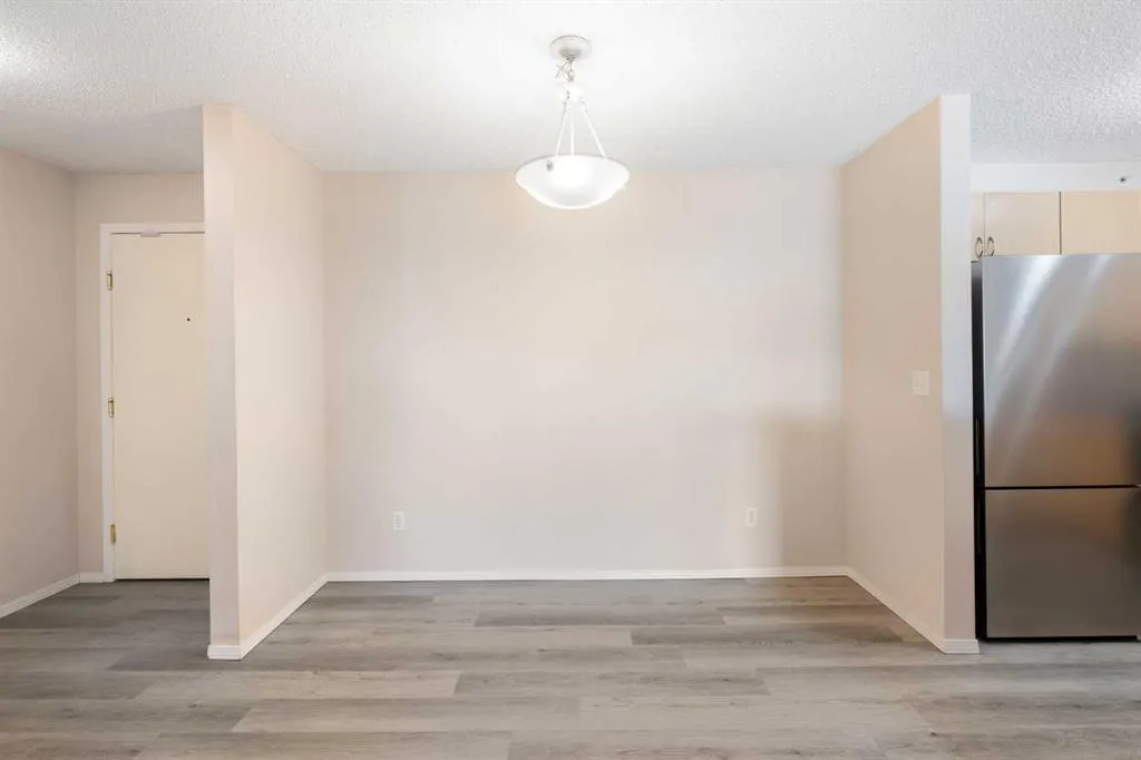 2371 Eversyde Avenue SW #2320