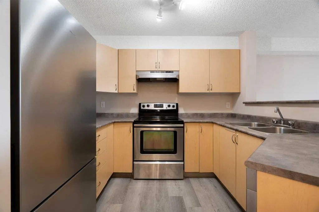 2371 Eversyde Avenue SW #2320