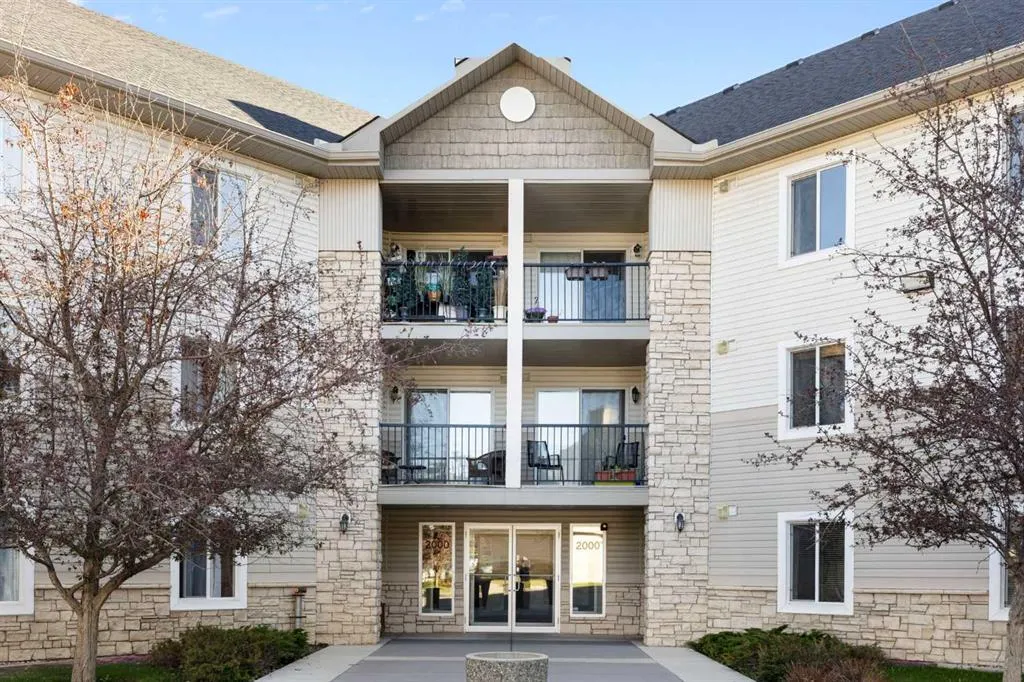 2371 Eversyde Avenue SW #2320