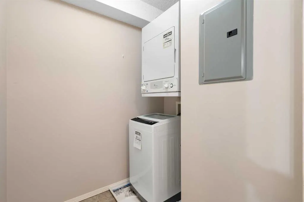 2371 Eversyde Avenue SW #2320
