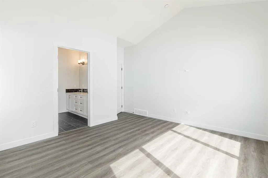 125 Monarch Bend
