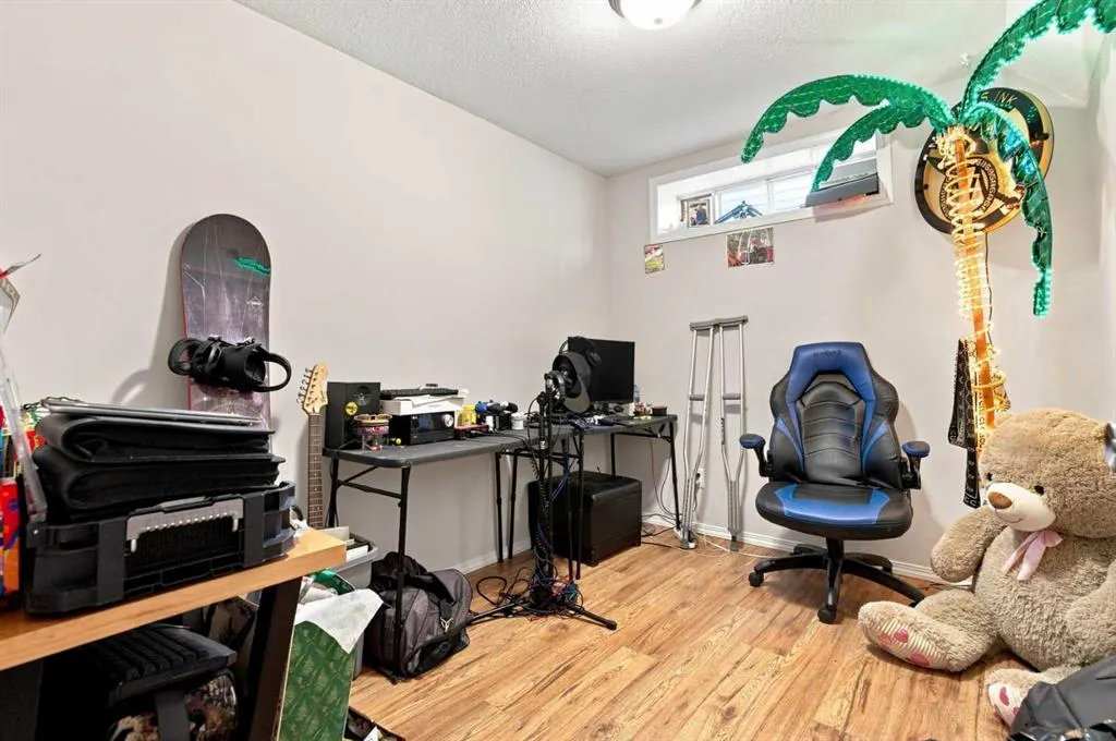 541 Citadel Meadow Bay NW