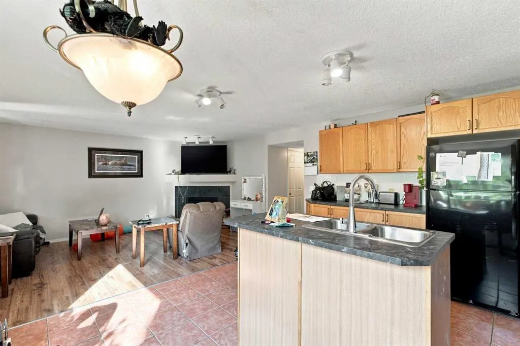 541 Citadel Meadow Bay NW