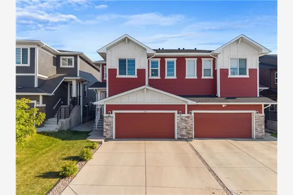 114 Crestbrook Way SW