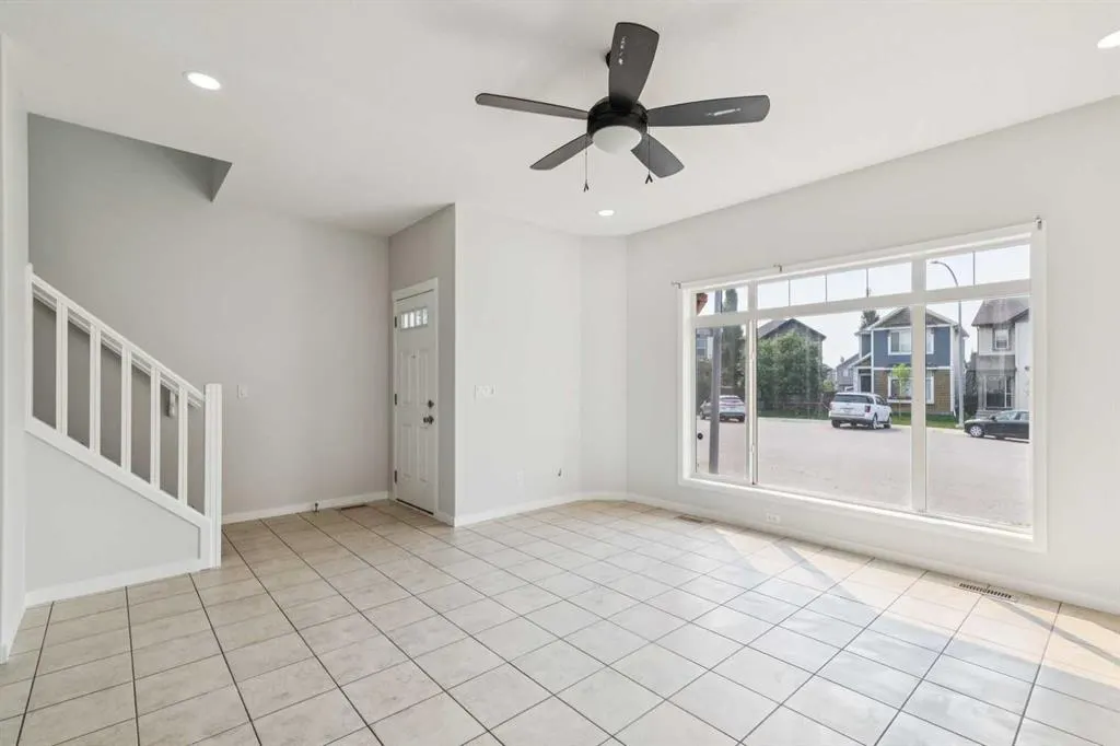 12 Autumn Court SE