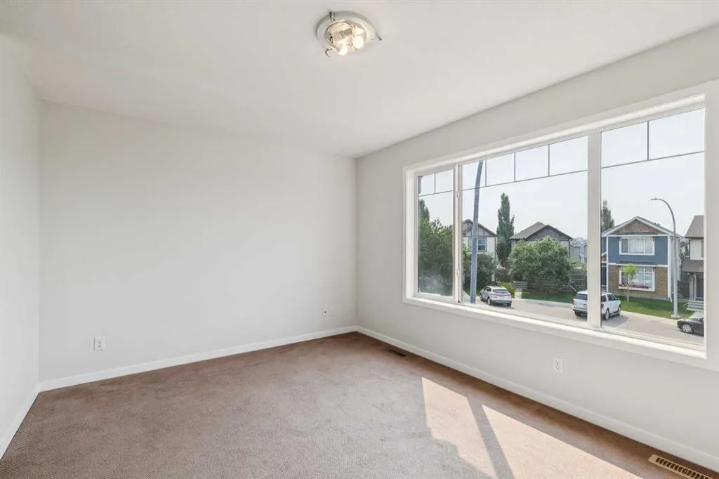 12 Autumn Court SE