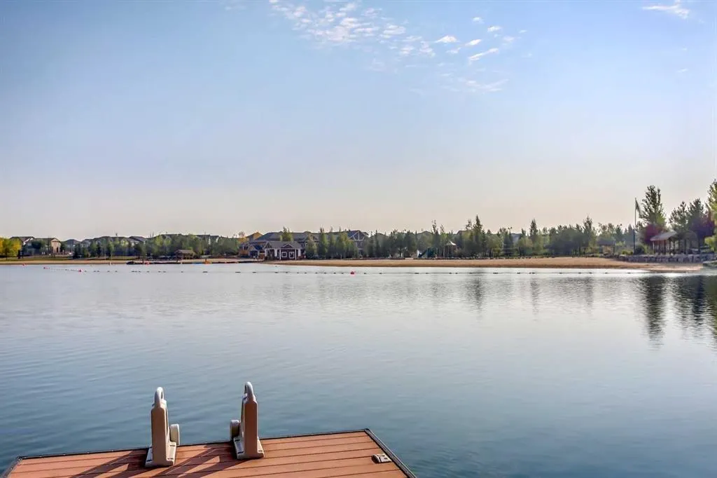 12 Autumn Court SE