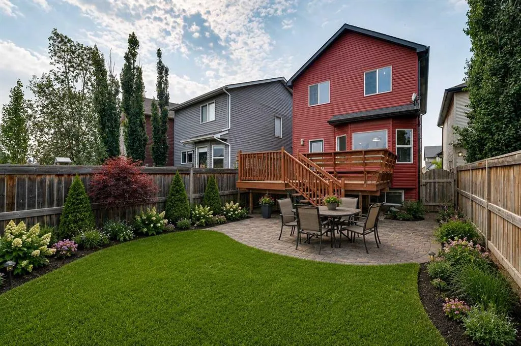 12 Autumn Court SE