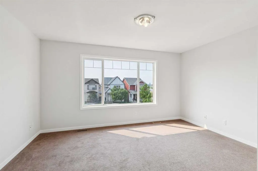 12 Autumn Court SE