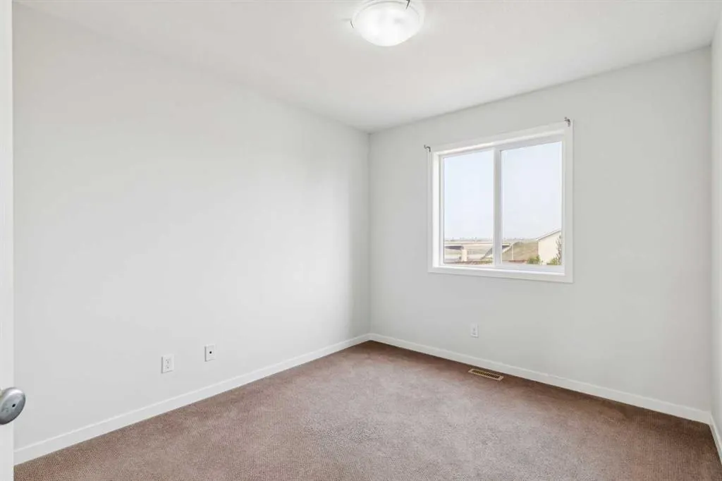 12 Autumn Court SE