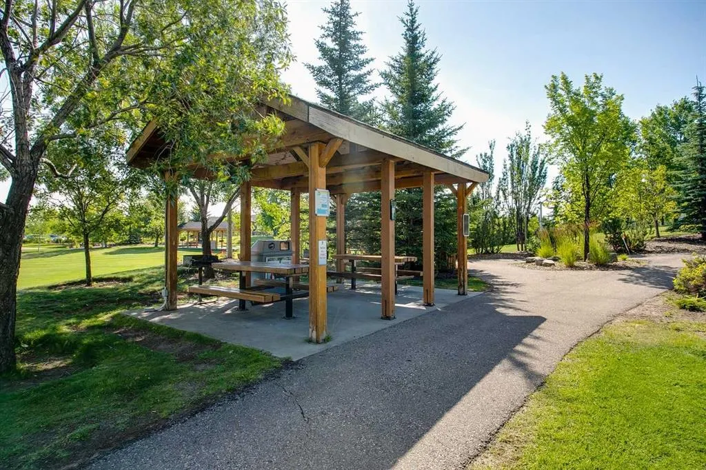 12 Autumn Court SE