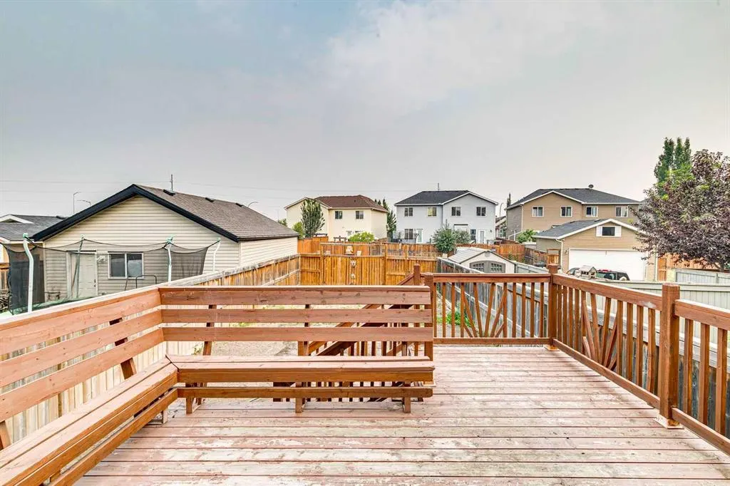 12 Autumn Court SE