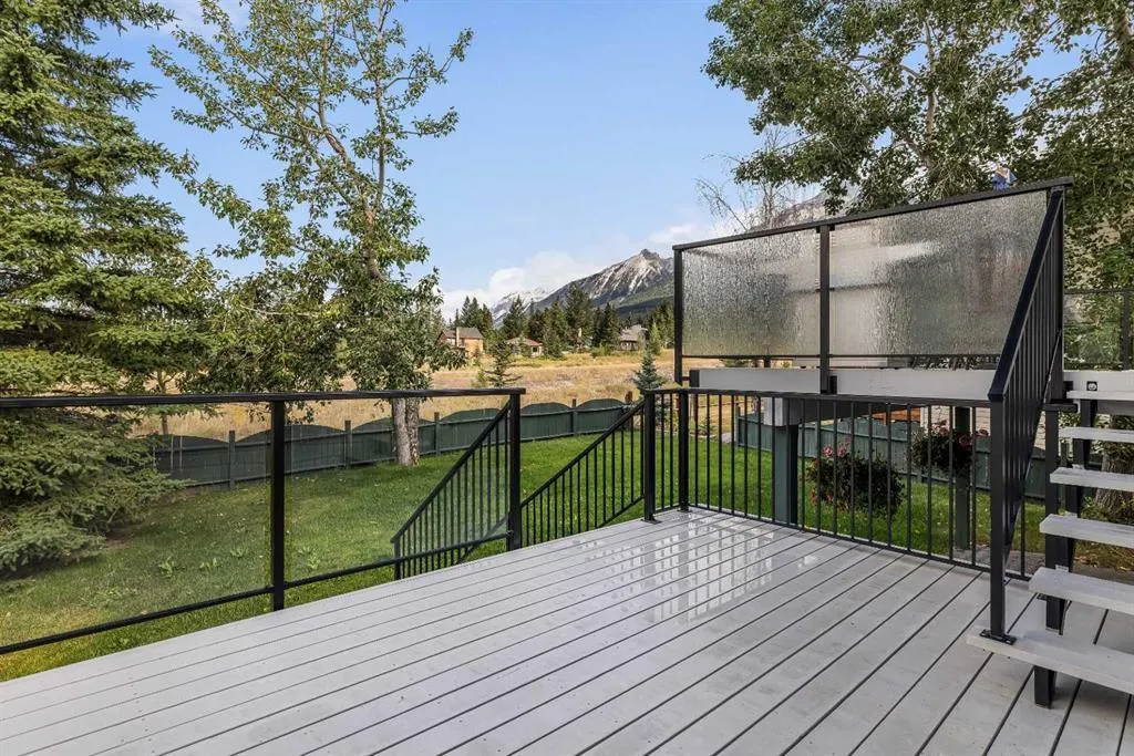 522 Grotto Road