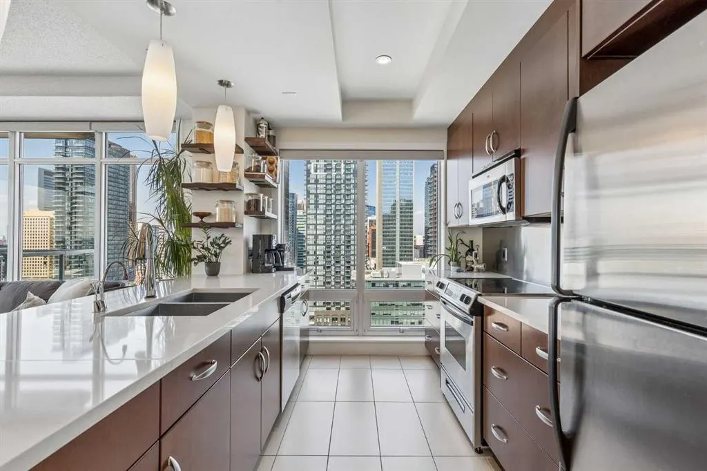 530 12 Avenue SW #1702