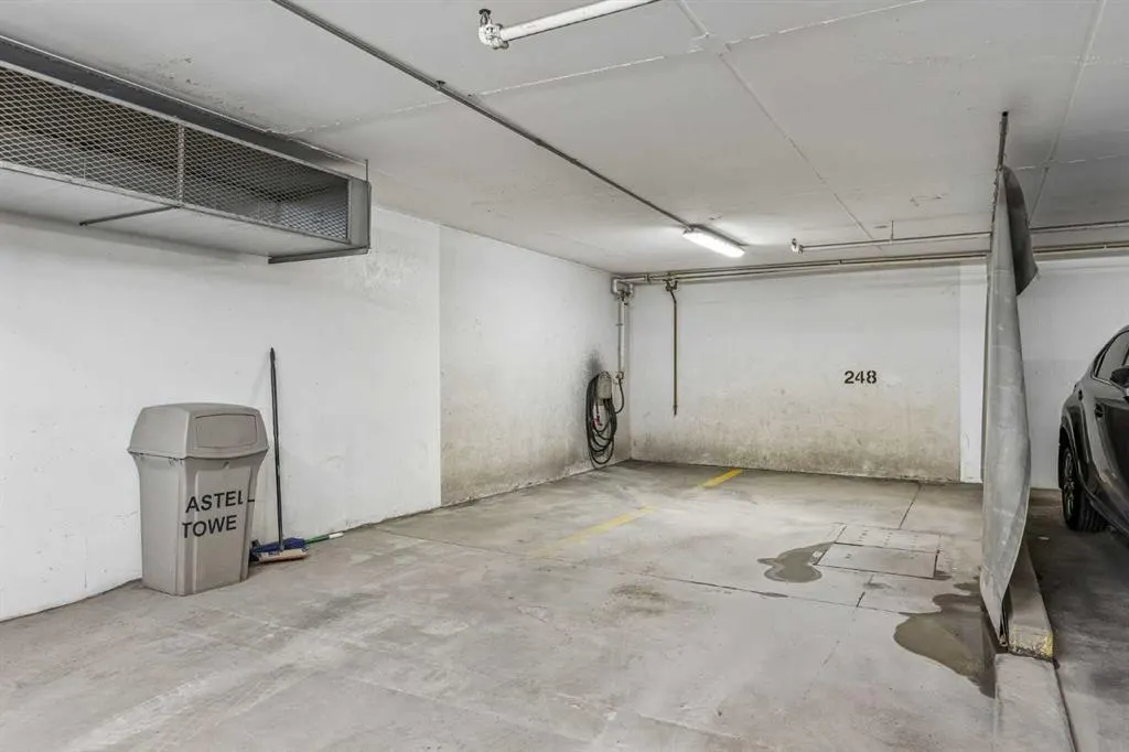 530 12 Avenue SW #1702