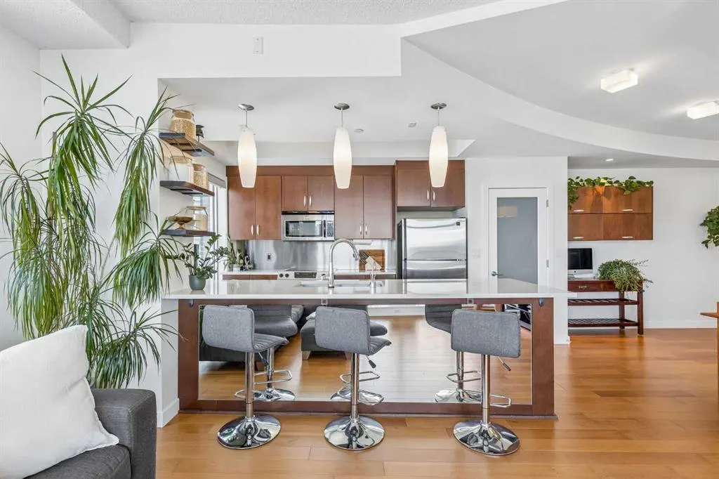530 12 Avenue SW #1702