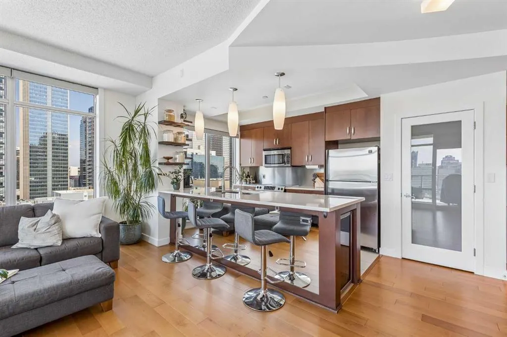 530 12 Avenue SW #1702