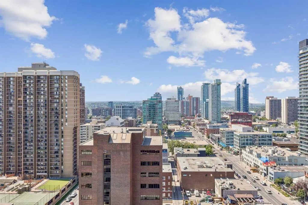 530 12 Avenue SW #1702