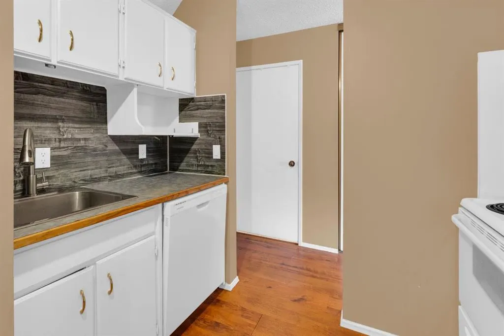 4001C 49 Street NW #3204