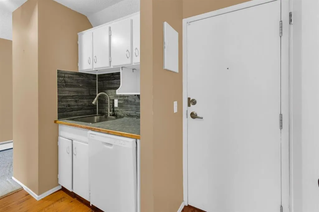 4001C 49 Street NW #3204