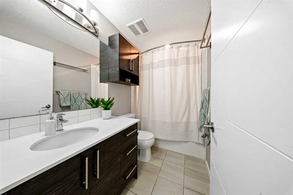 2231 Mahogany Boulevard SE #105