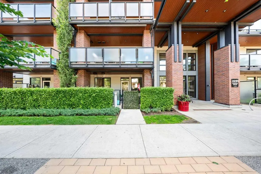 2231 Mahogany Boulevard SE #105