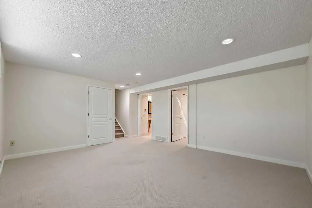 502 Suntree Place