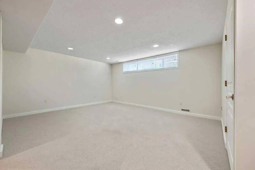 502 Suntree Place