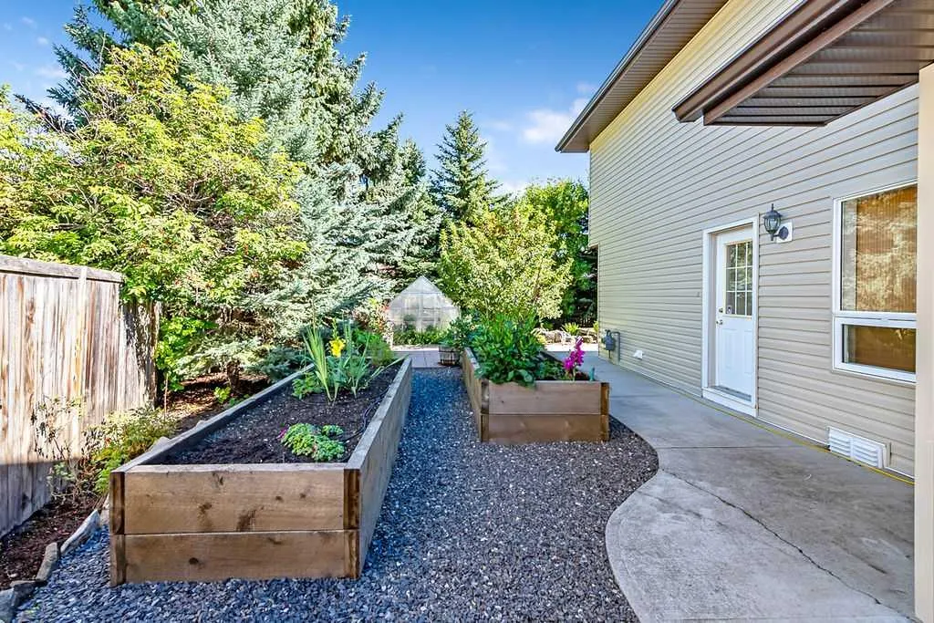502 Suntree Place