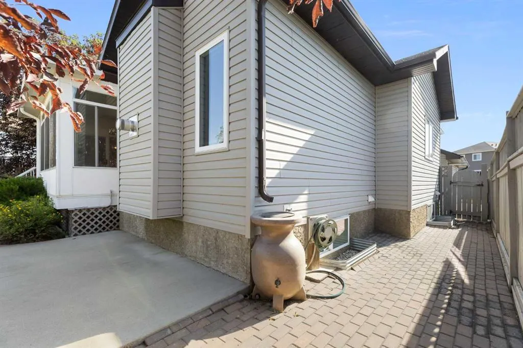 1207 Westmount Drive