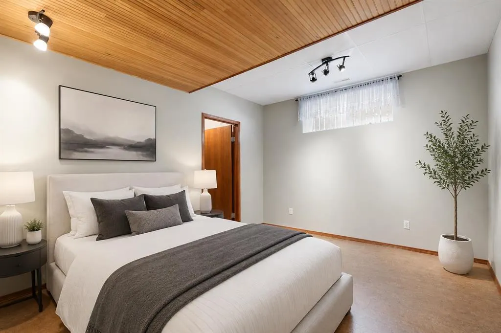 1207 Westmount Drive