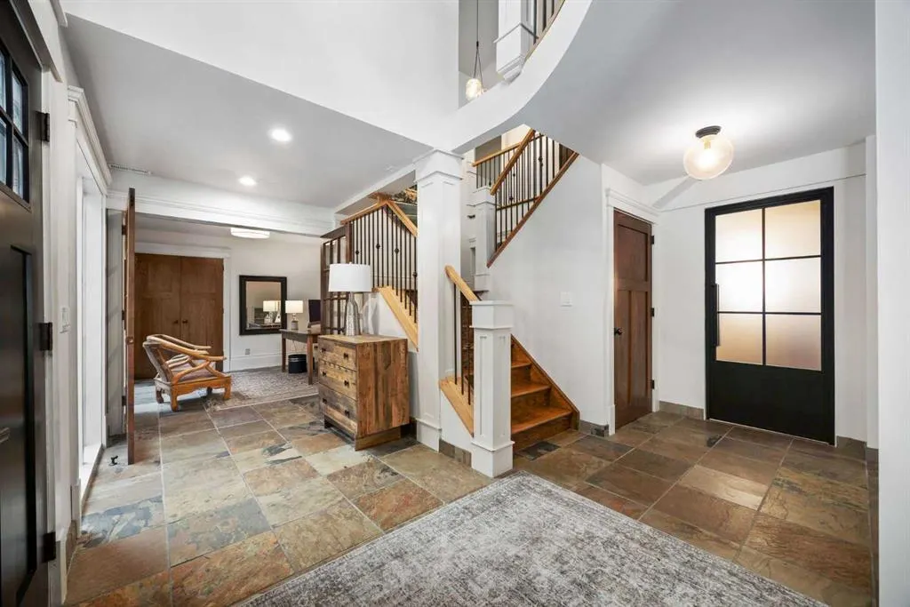 15 Elbow River Point