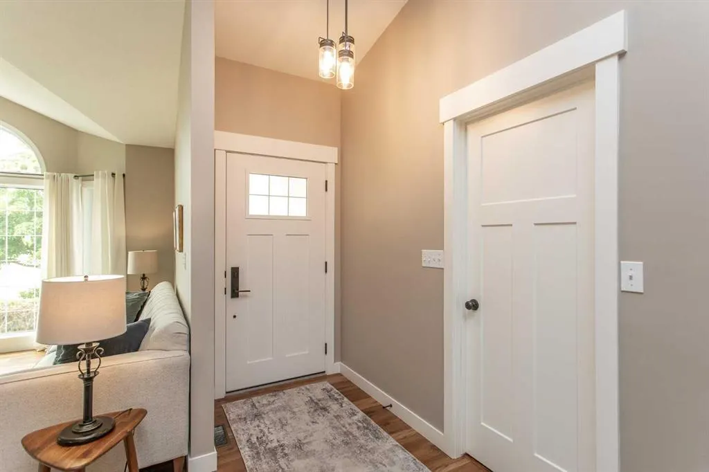 70 Densmore Crescent