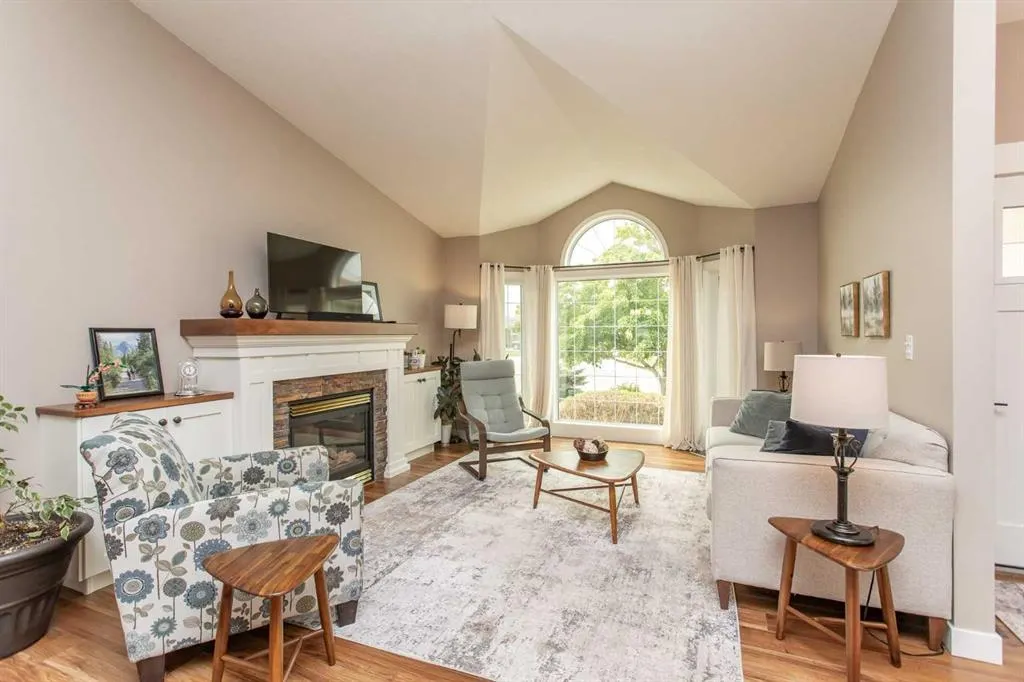 70 Densmore Crescent