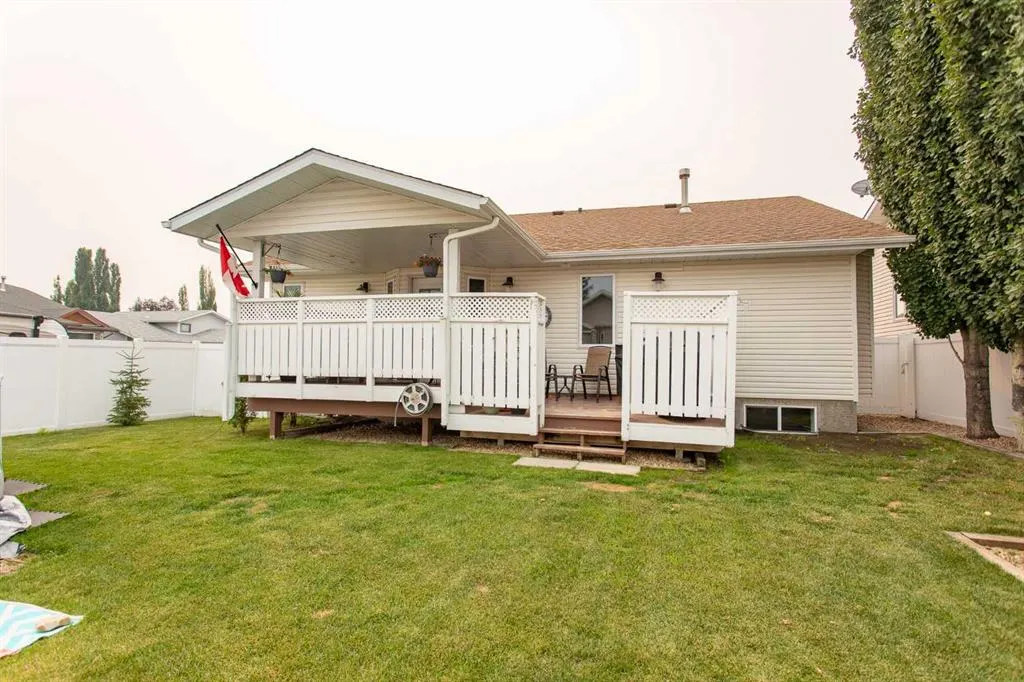 70 Densmore Crescent