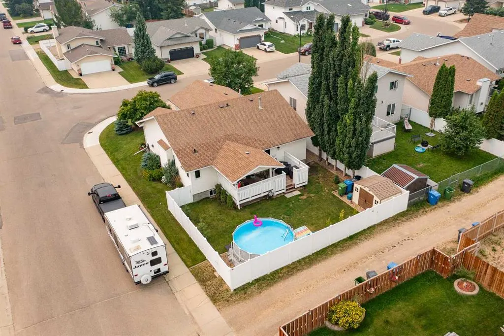 70 Densmore Crescent