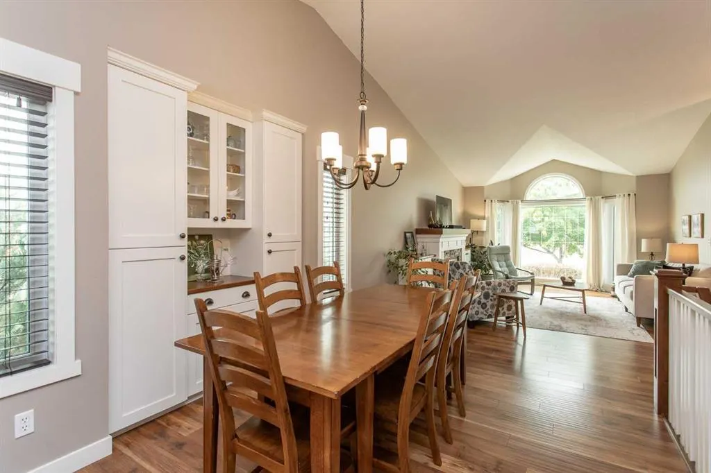70 Densmore Crescent