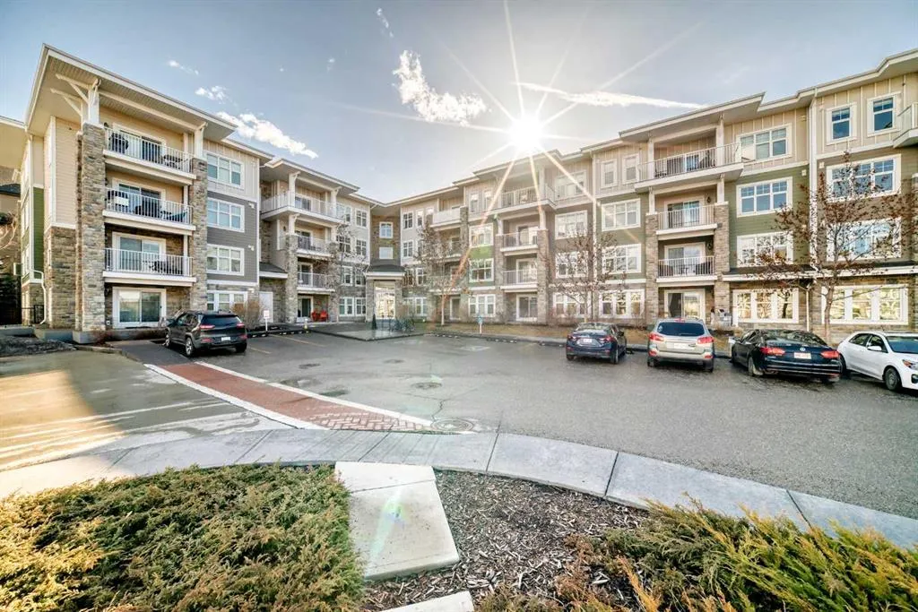 11 Mahogany Row SE #3313