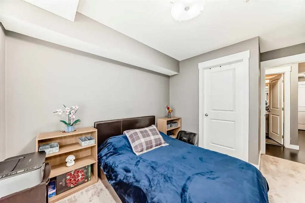 11 Mahogany Row SE #3313