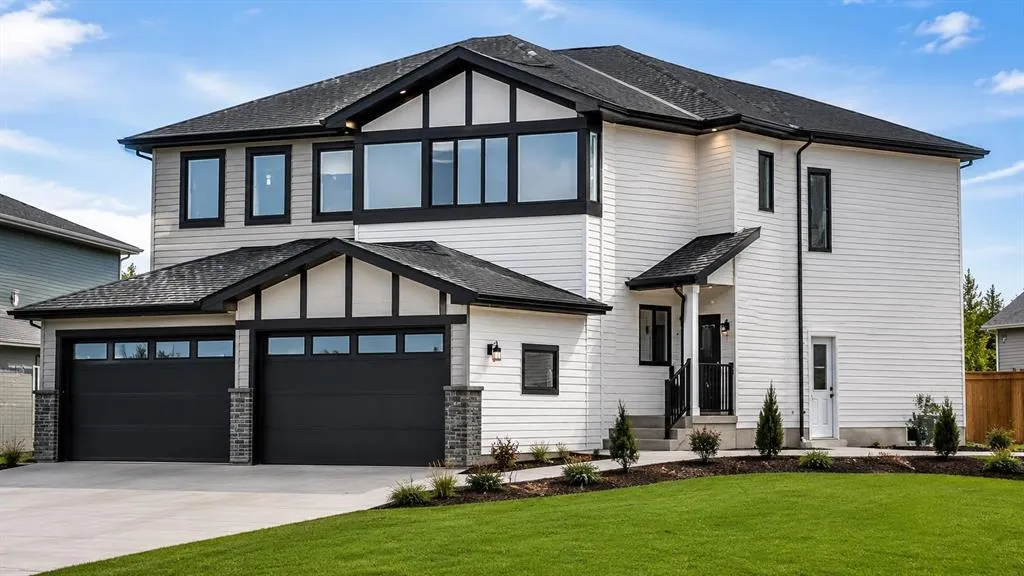328 Edgefield Close